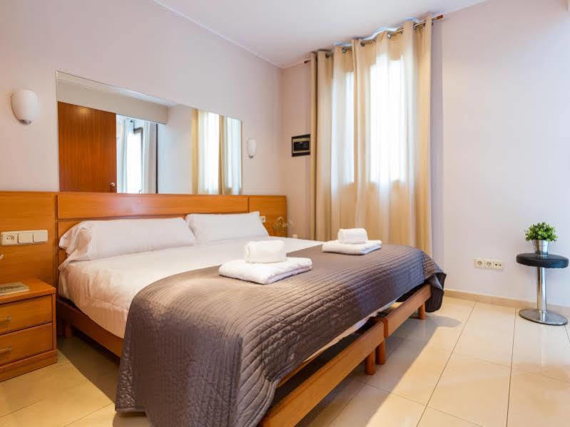 Lodging Apartments City Center-Eixample Barcelone Extérieur photo