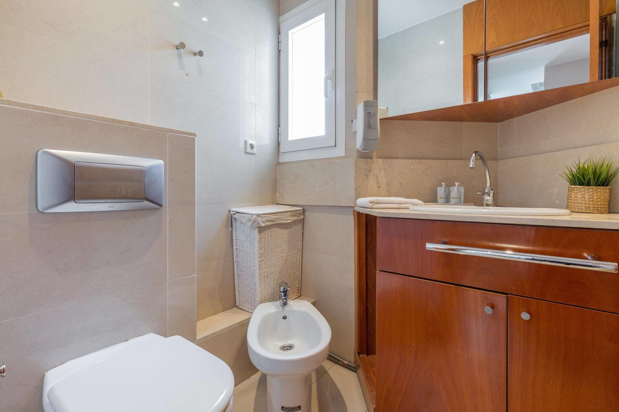 Lodging Apartments City Center-Eixample Barcelone Extérieur photo