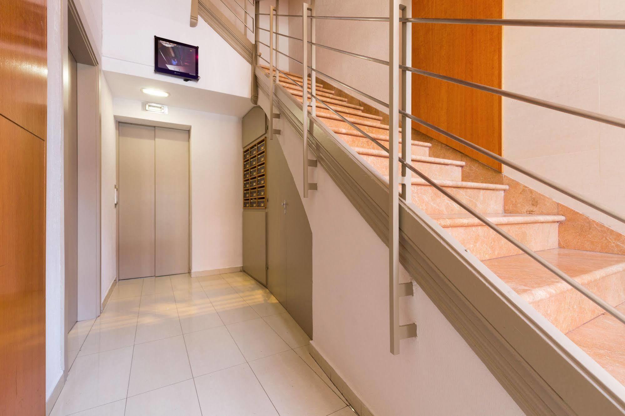 Lodging Apartments City Center-Eixample Barcelone Extérieur photo